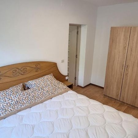 Veronica Studio Piatra Neamt Ngoại thất bức ảnh