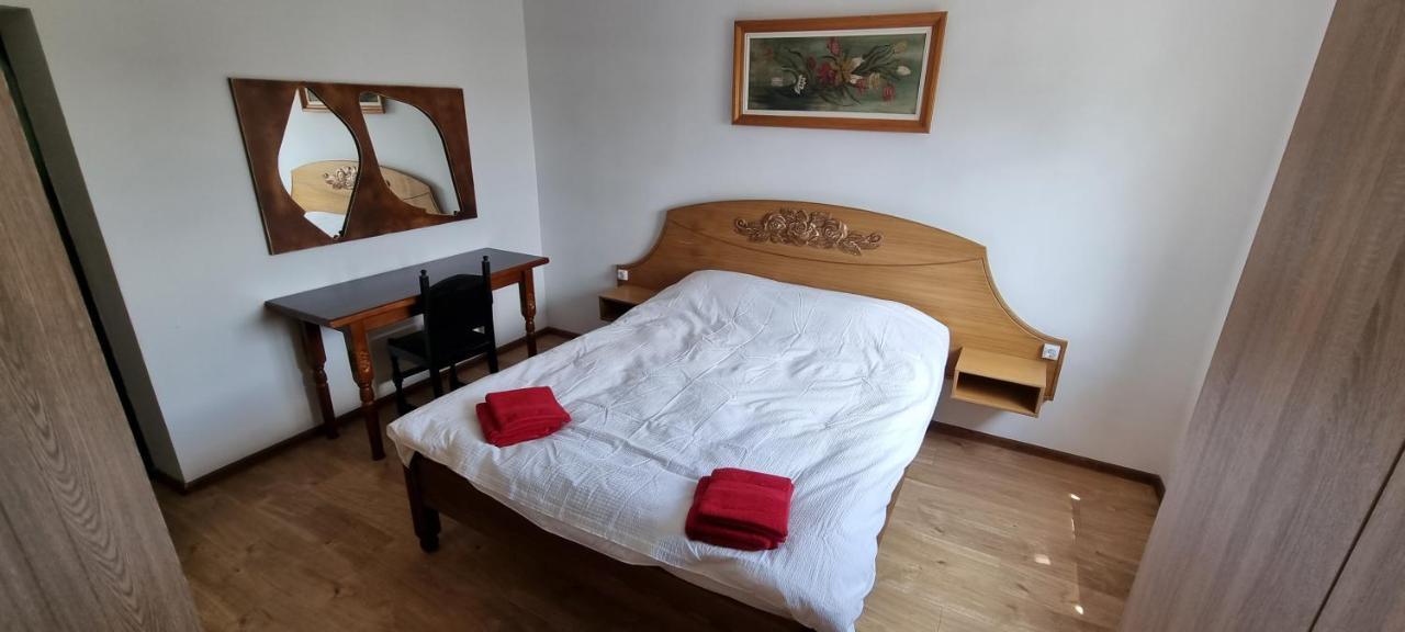 Veronica Studio Piatra Neamt Ngoại thất bức ảnh