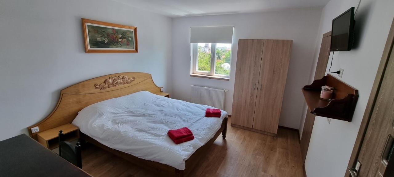 Veronica Studio Piatra Neamt Ngoại thất bức ảnh